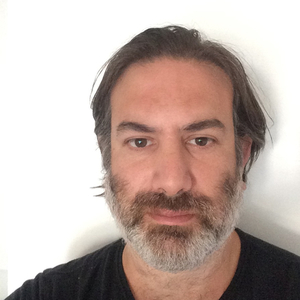 Profile_dan_simmons___propelia___photo